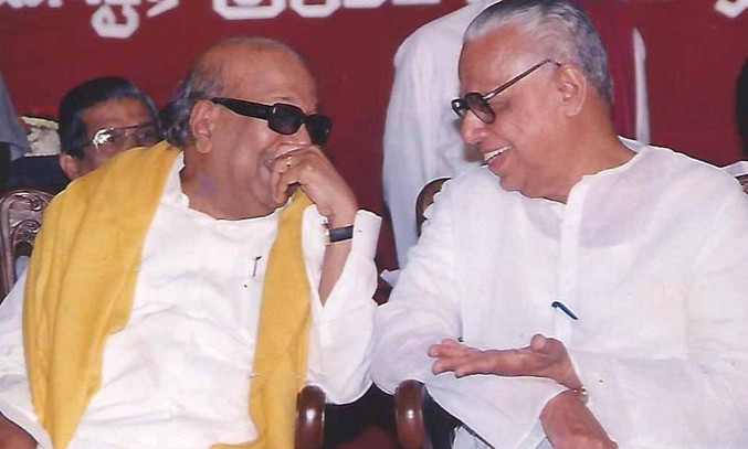 H. V. Hande with M. Karunanidhi