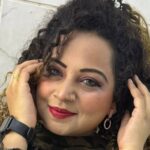 Huda Zariwala Family, Biography