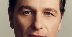 Matthew Rhys