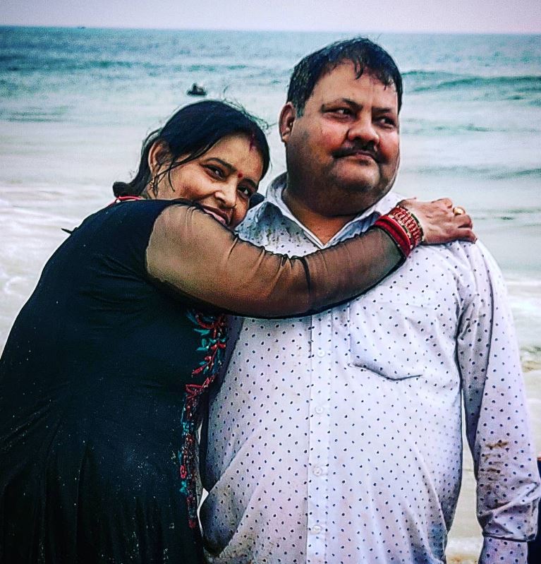 Shobhinaw Satyaa's parents