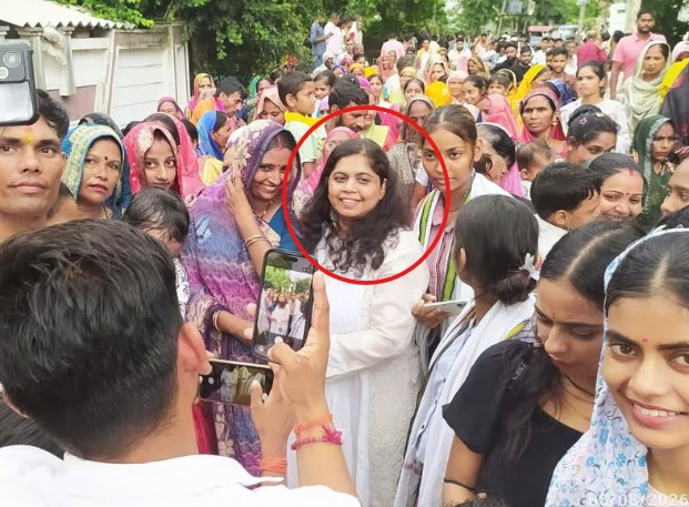 Shruti Gangwar during a political campaign